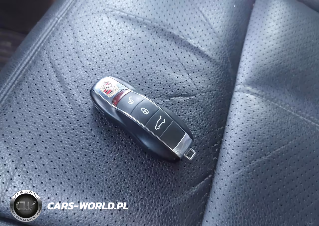 2012 Porsche Cayenne VIN:WP1AA2A22CLA12519 - 11