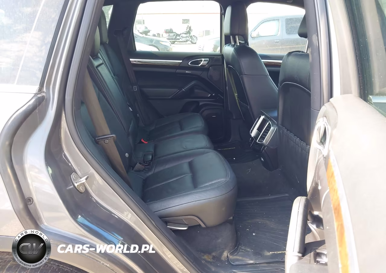 2012 Porsche Cayenne VIN:WP1AA2A22CLA12519 - 8