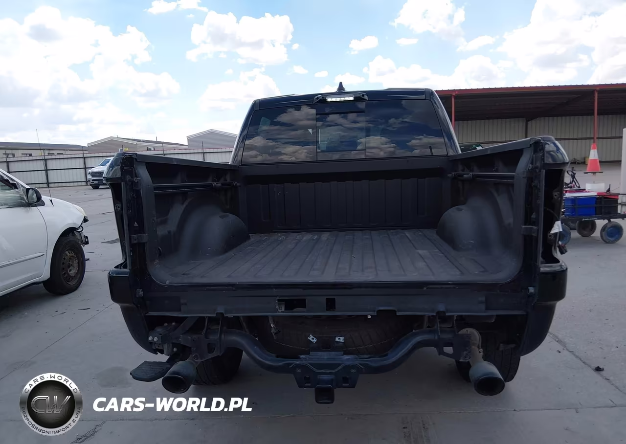 2024 Ram 1500 Limited 4X4 5'7 Box VIN:1C6SRFHT1RN172612 - 17