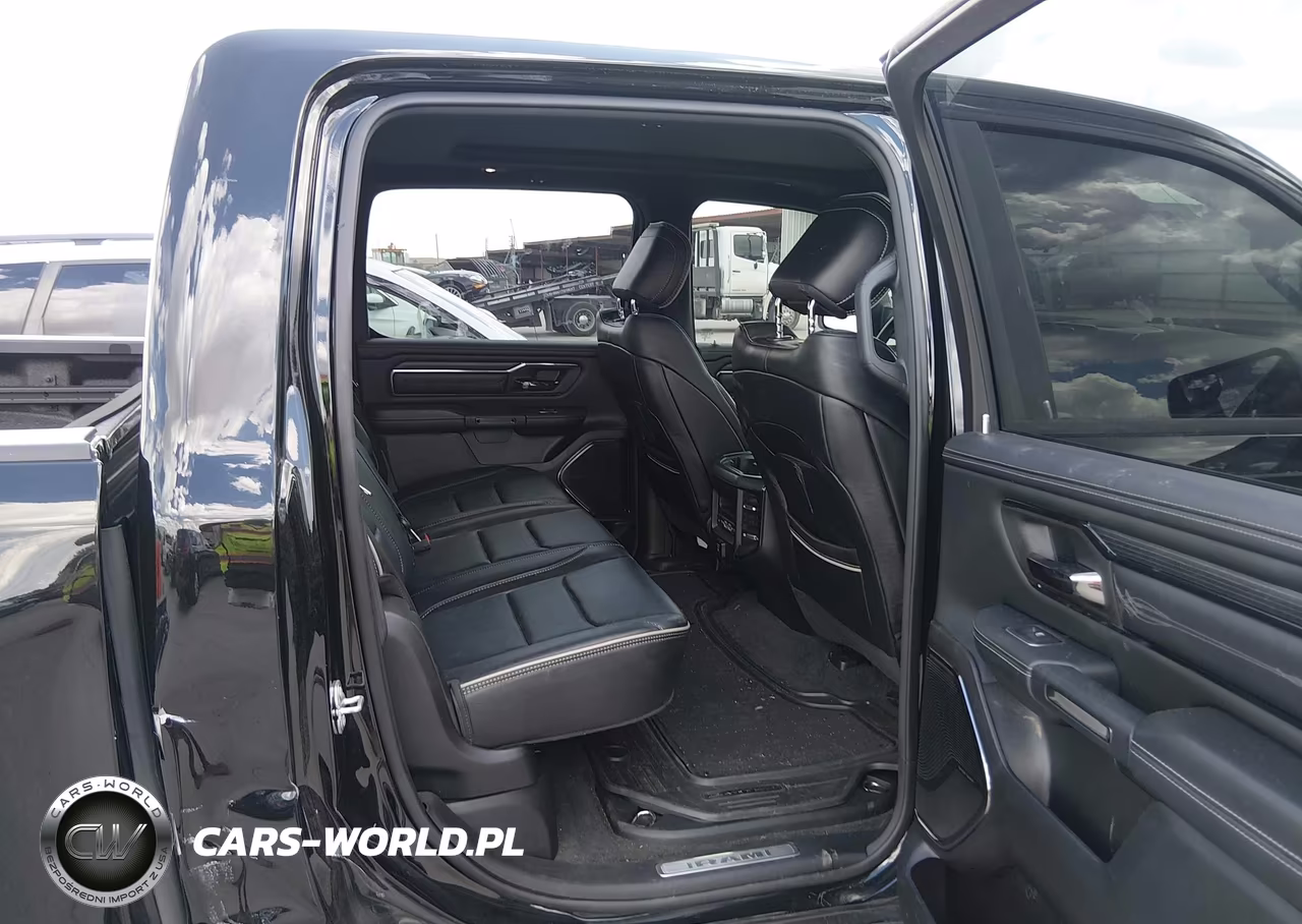 2024 Ram 1500 Limited 4X4 5'7 Box VIN:1C6SRFHT1RN172612 - 8