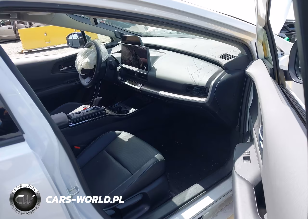 2025 Toyota Prius Limited VIN:JTDACAAU6S3064161 - 5