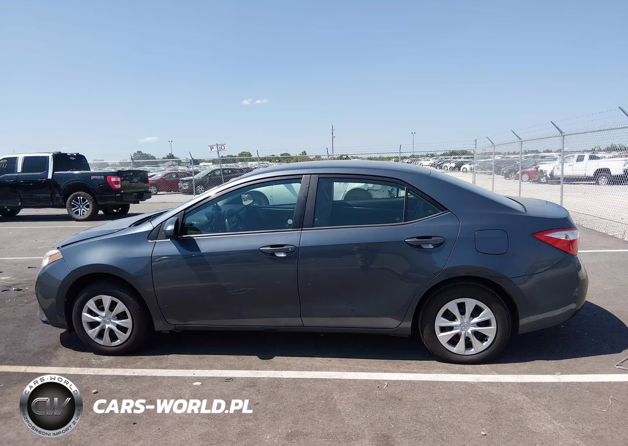 2015 Toyota Corolla L VIN:5YFBURHE5FP358789 - 13