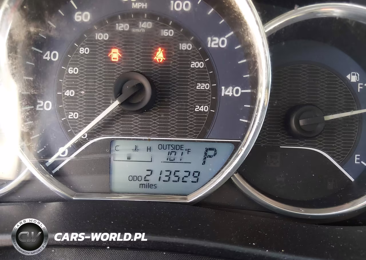2015 Toyota Corolla L VIN:5YFBURHE5FP358789 - 14