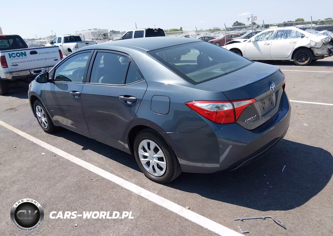 2015 Toyota Corolla L VIN:5YFBURHE5FP358789 - 3