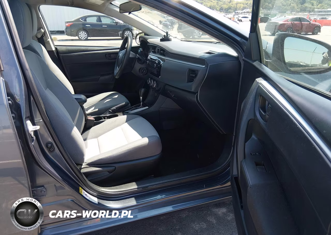 2015 Toyota Corolla L VIN:5YFBURHE5FP358789 - 5