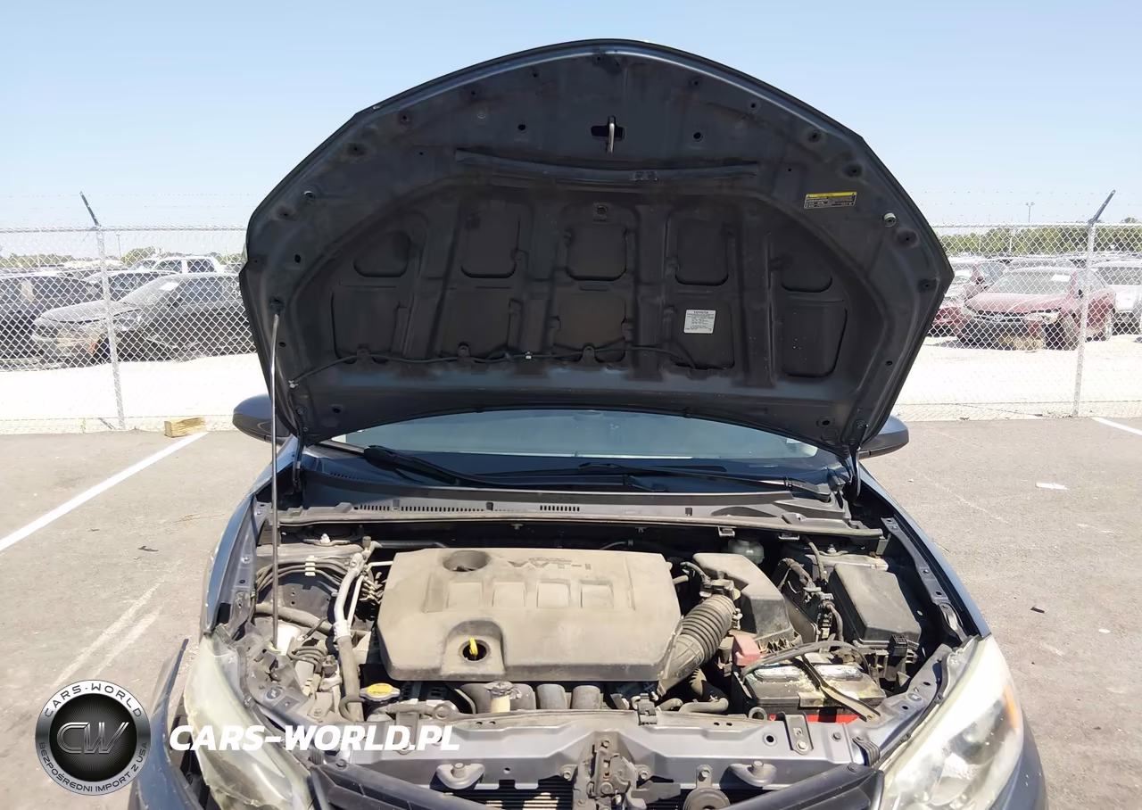 2015 Toyota Corolla L VIN:5YFBURHE5FP358789 - 9