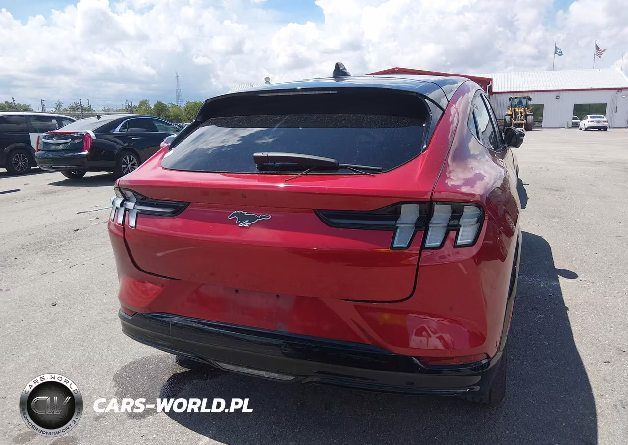 2021 Ford Mustang Mach-E Premium VIN:3FMTK3R70MMA26203 - 16
