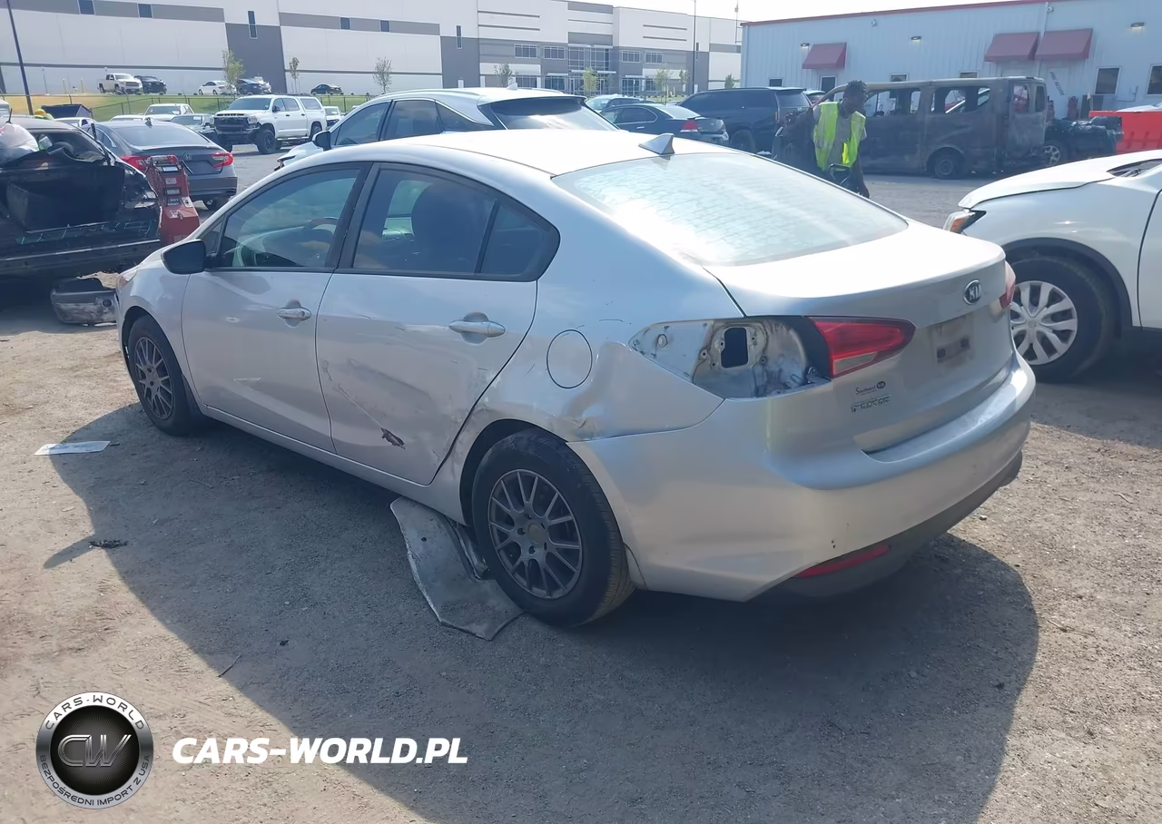 2018 Kia Forte Lx VIN:3KPFK4A73JE225478 - 3