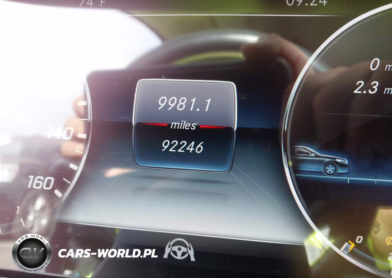 2019 Mercedes-Benz E 300 VIN:WDDZF4JB9KA685566 - 16