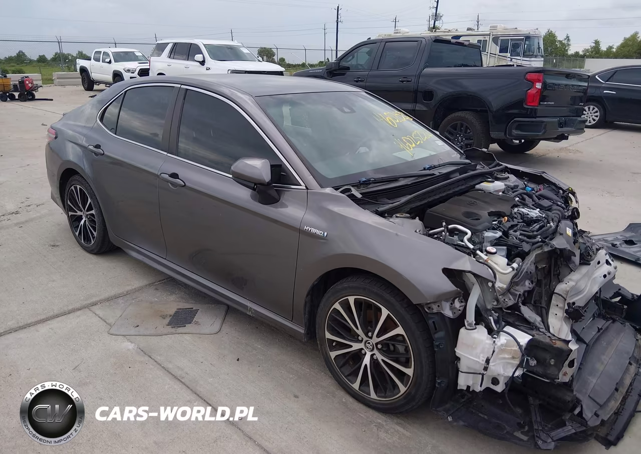 2018 Toyota Camry Hybrid Se – zdjęcie 1 z 18