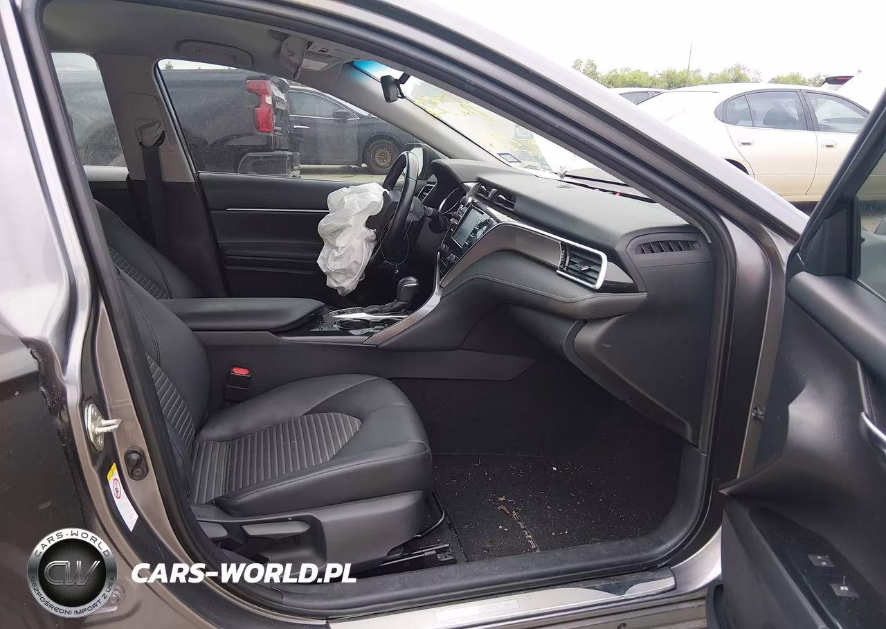 2018 Toyota Camry Hybrid Se VIN:4T1B21HK2JU001817 - 5