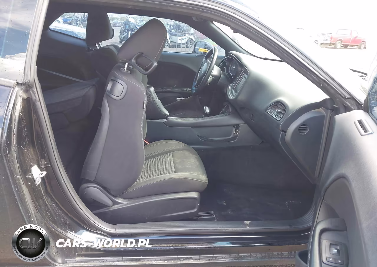 2015 Dodge Challenger Sxt VIN:2C3CDZAG7FH822269 - 5