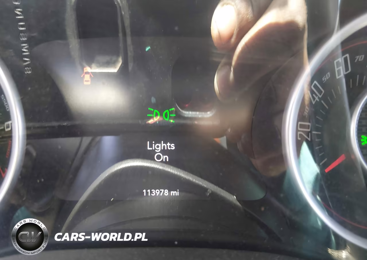 2015 Dodge Challenger Sxt VIN:2C3CDZAG7FH822269 - 6