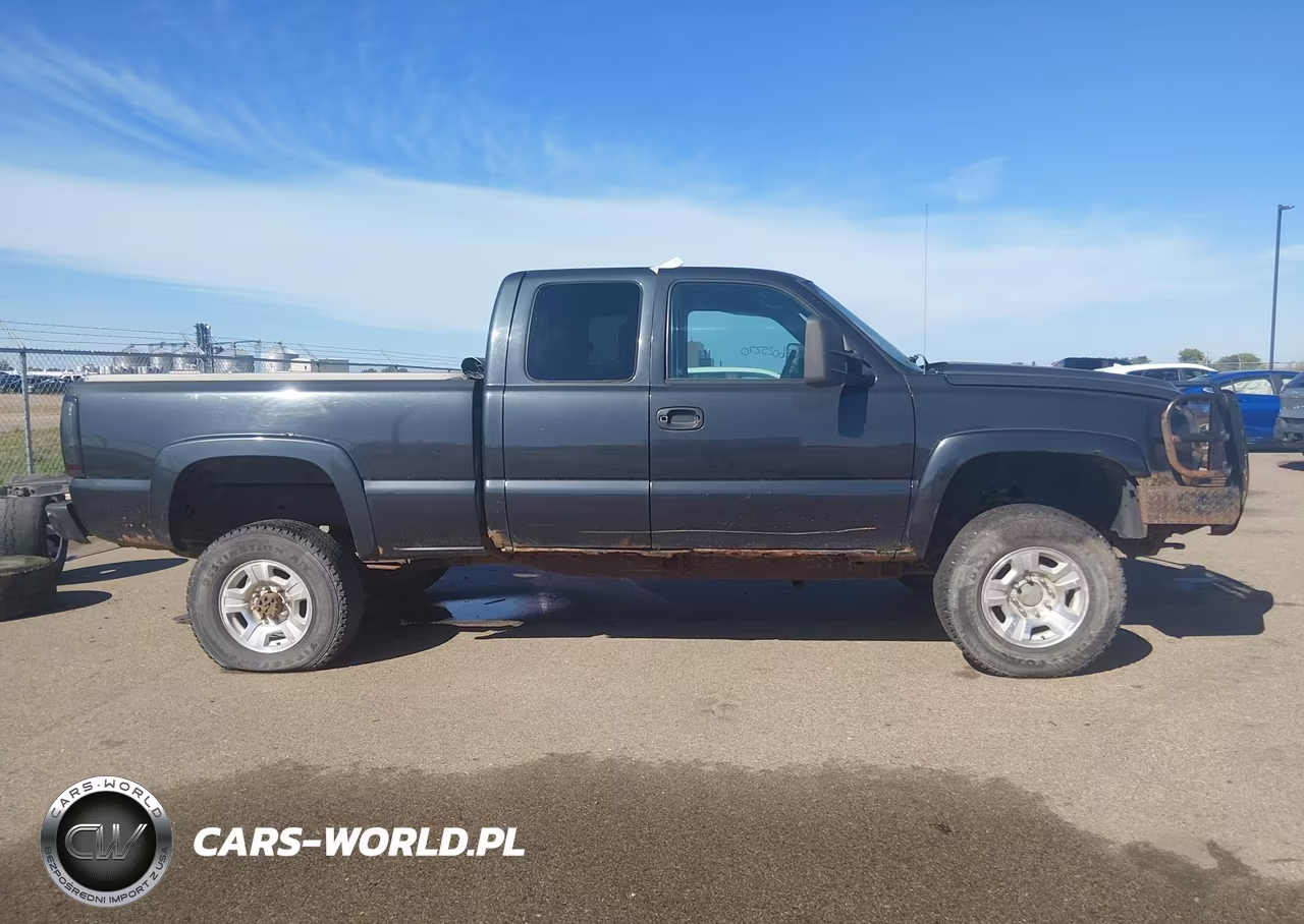2005 Chevrolet Silverado 2500Hd Ls VIN:1GCHK29U35E209984 - 13