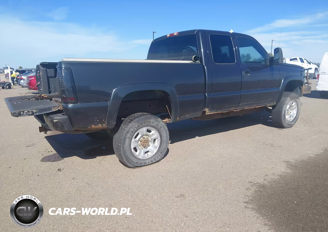 2005 Chevrolet Silverado 2500Hd Ls VIN:1GCHK29U35E209984 - 4