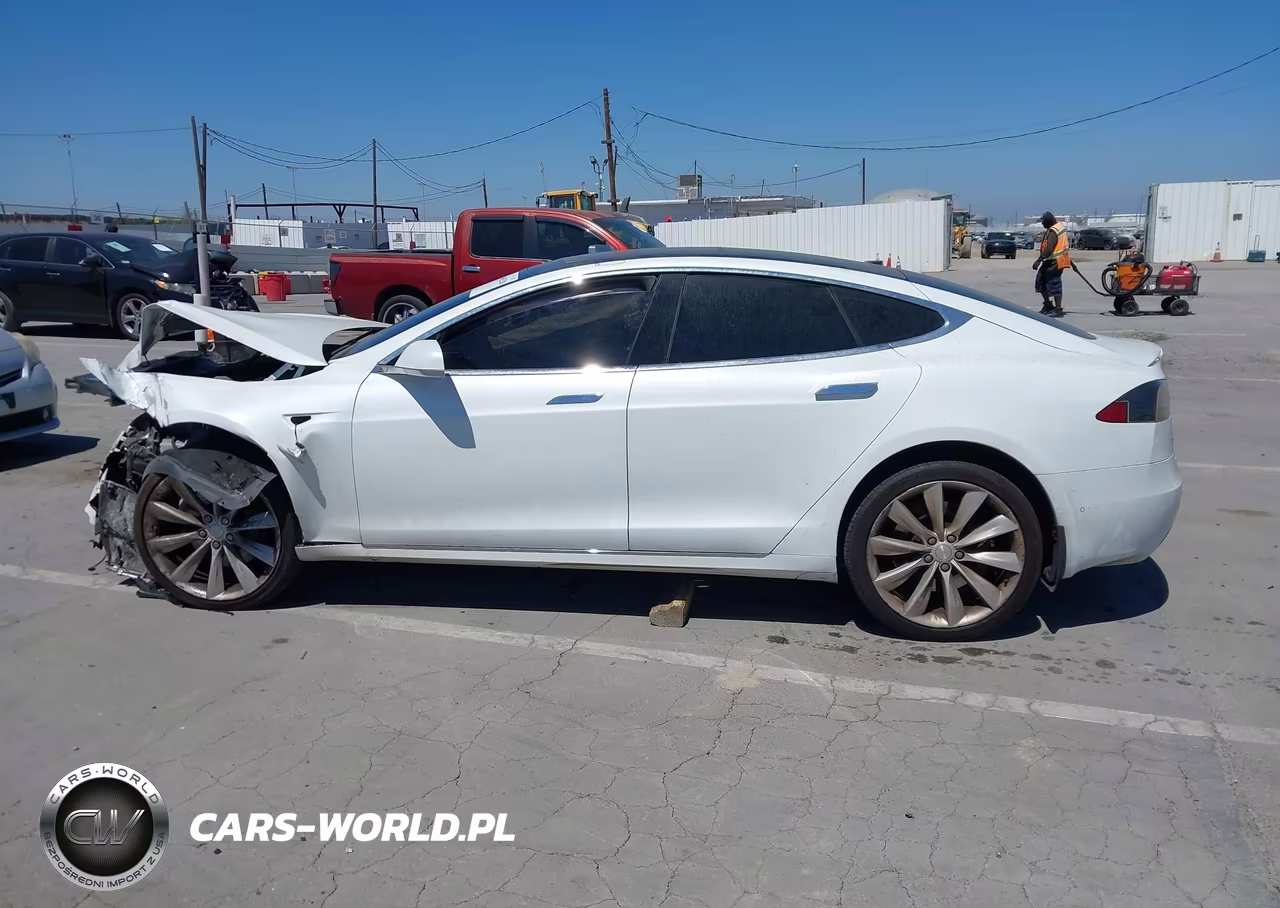 2016 Tesla Model S 60-70-75-85 VIN:5YJSA1E15GF159945 - 14