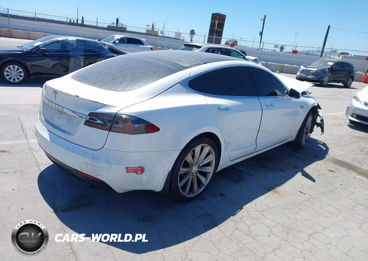2016 Tesla Model S 60-70-75-85 VIN:5YJSA1E15GF159945 - 4