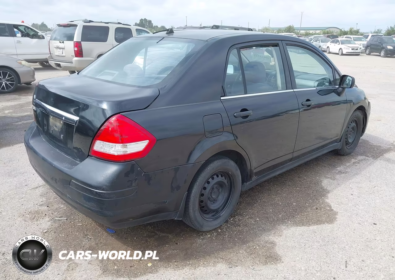2008 Nissan Versa 1.8S VIN:3N1BC11E88L372686 - 4