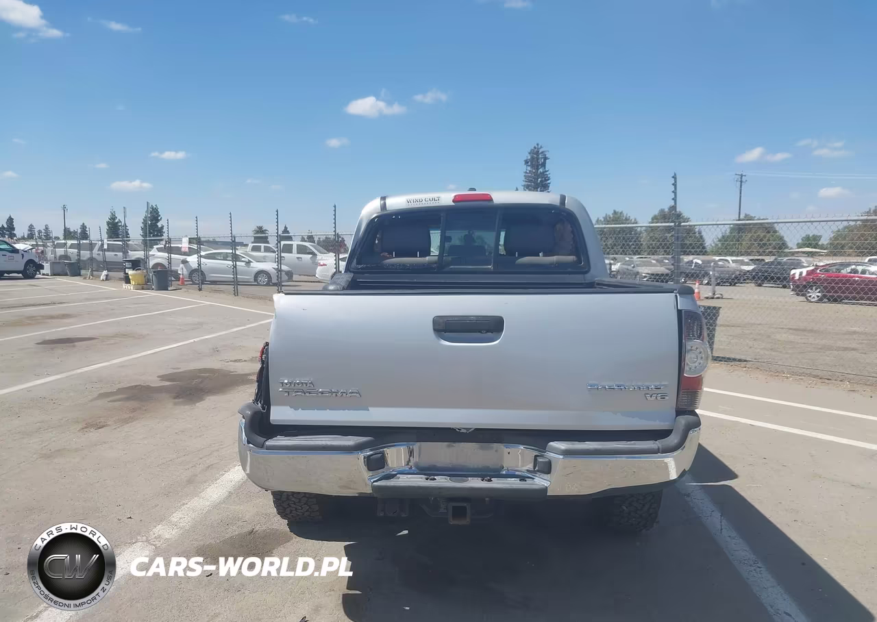 2011 Toyota Tacoma Prerunner V6 VIN:3TMJU4GN5BM115646 - 17