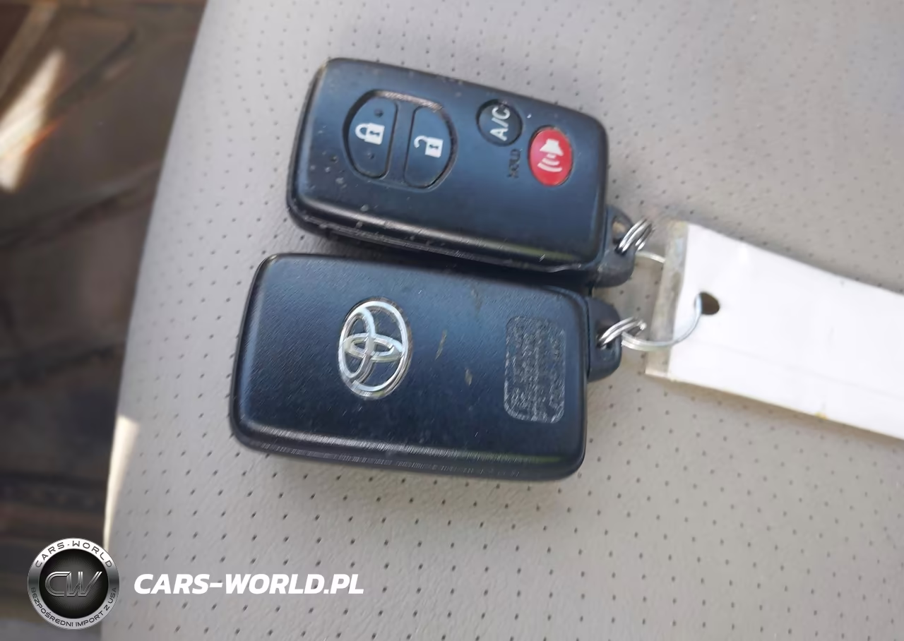 2010 Toyota Prius Iv VIN:JTDKN3DU7A0122431 - 11