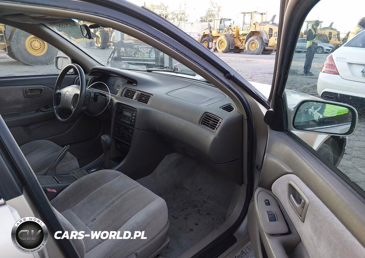 1999 Toyota Camry Le V6 VIN:JT2BF28KXX0155702 - 5