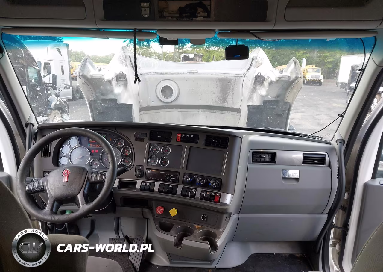 2019 Kenworth T680 VIN:1XKYDP9X6KJ239618 - 17