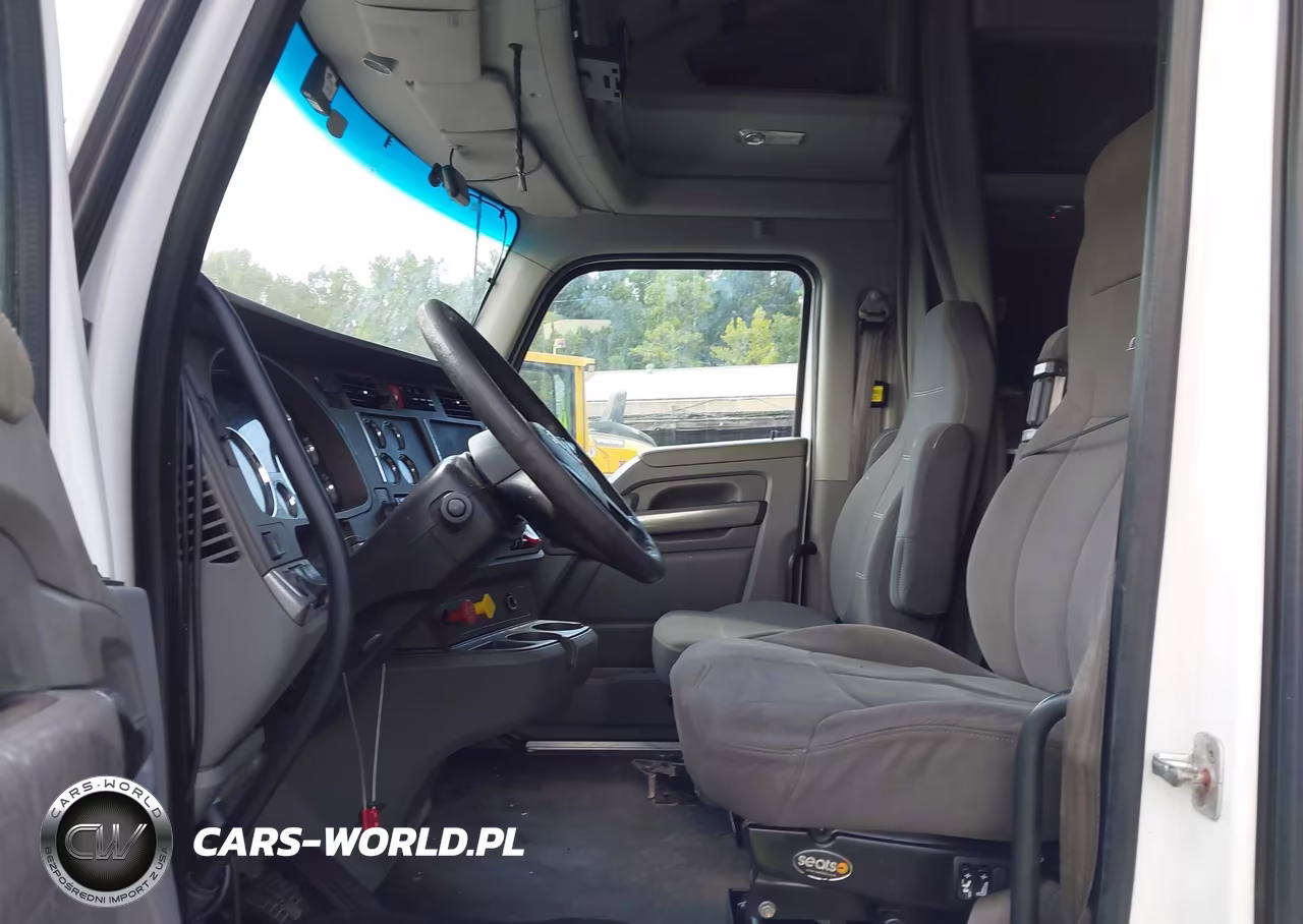 2019 Kenworth T680 VIN:1XKYDP9X6KJ239618 - 7