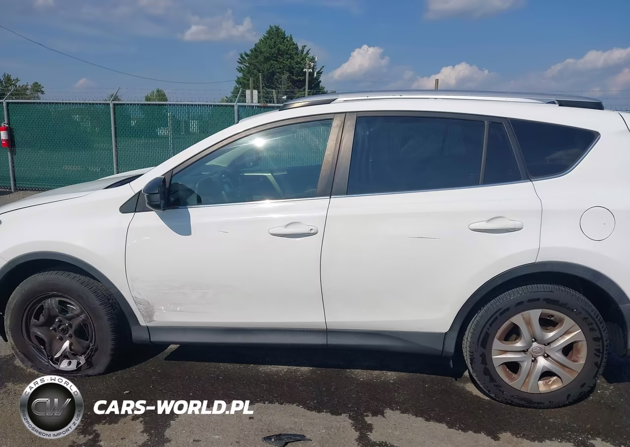 2014 Toyota Rav4 Le VIN:JTMBFREV4EJ005865 - 14