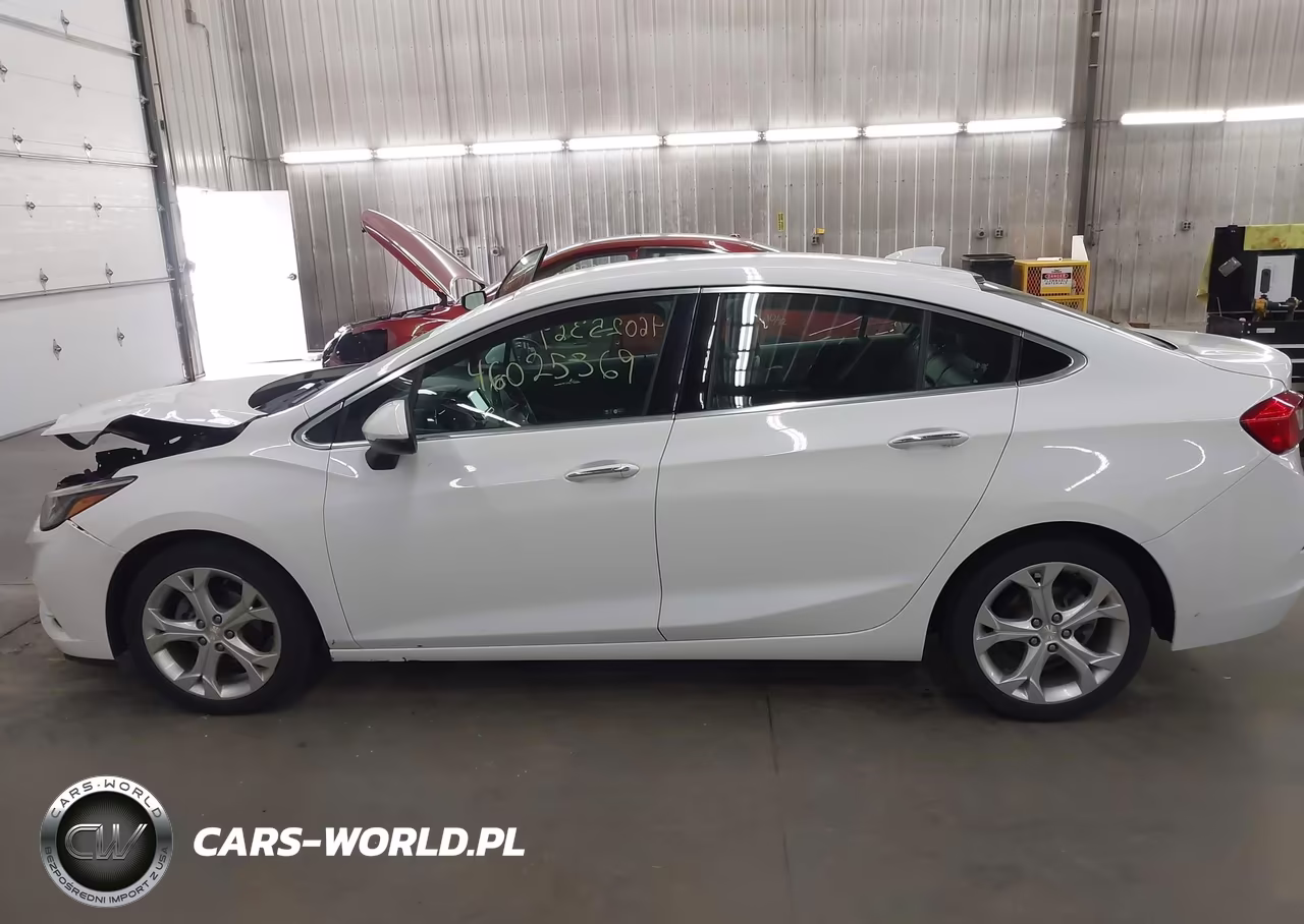 2018 Chevrolet Cruze Premier Auto VIN:1G1BF5SM2J7197534 - 14