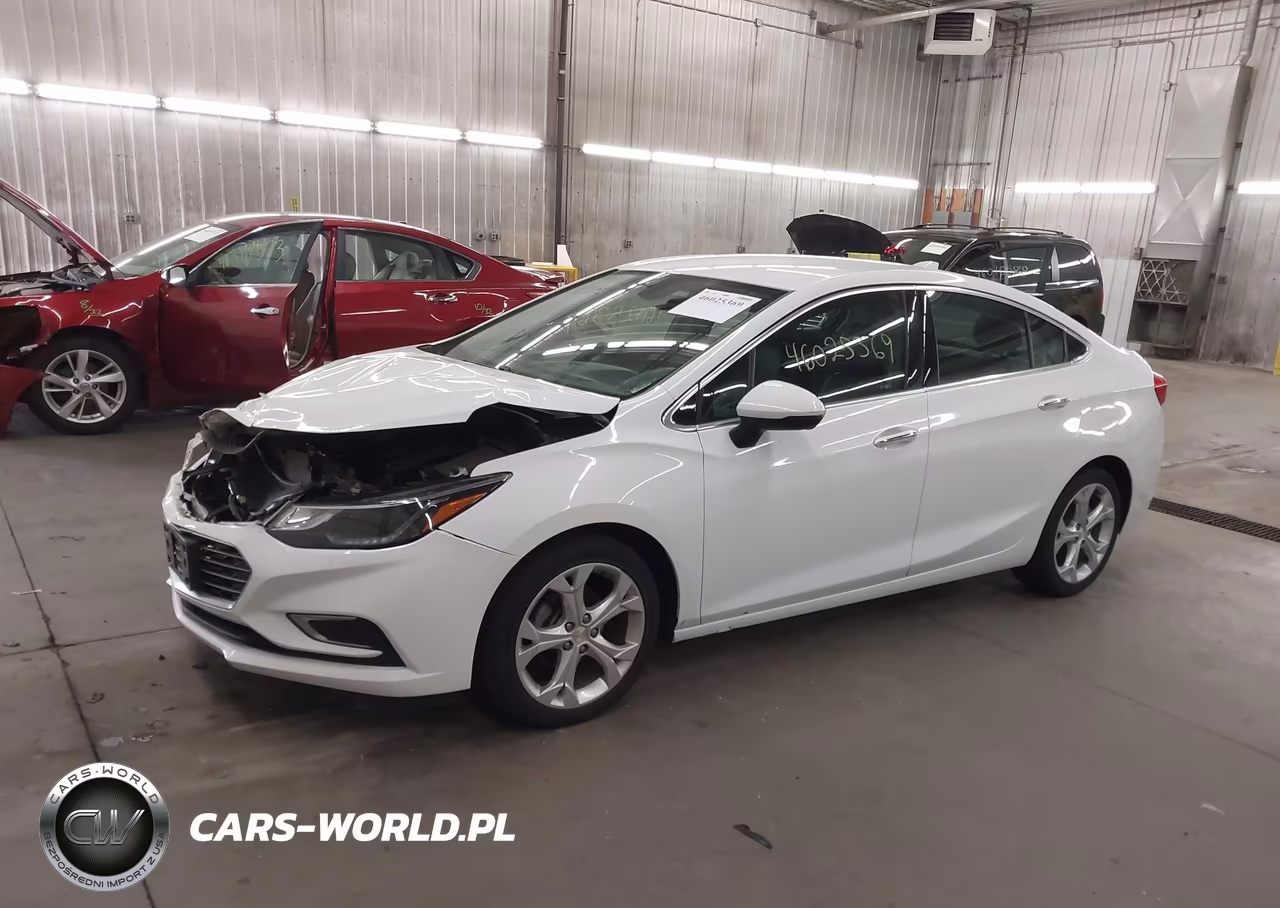 2018 Chevrolet Cruze Premier Auto VIN:1G1BF5SM2J7197534 - 2