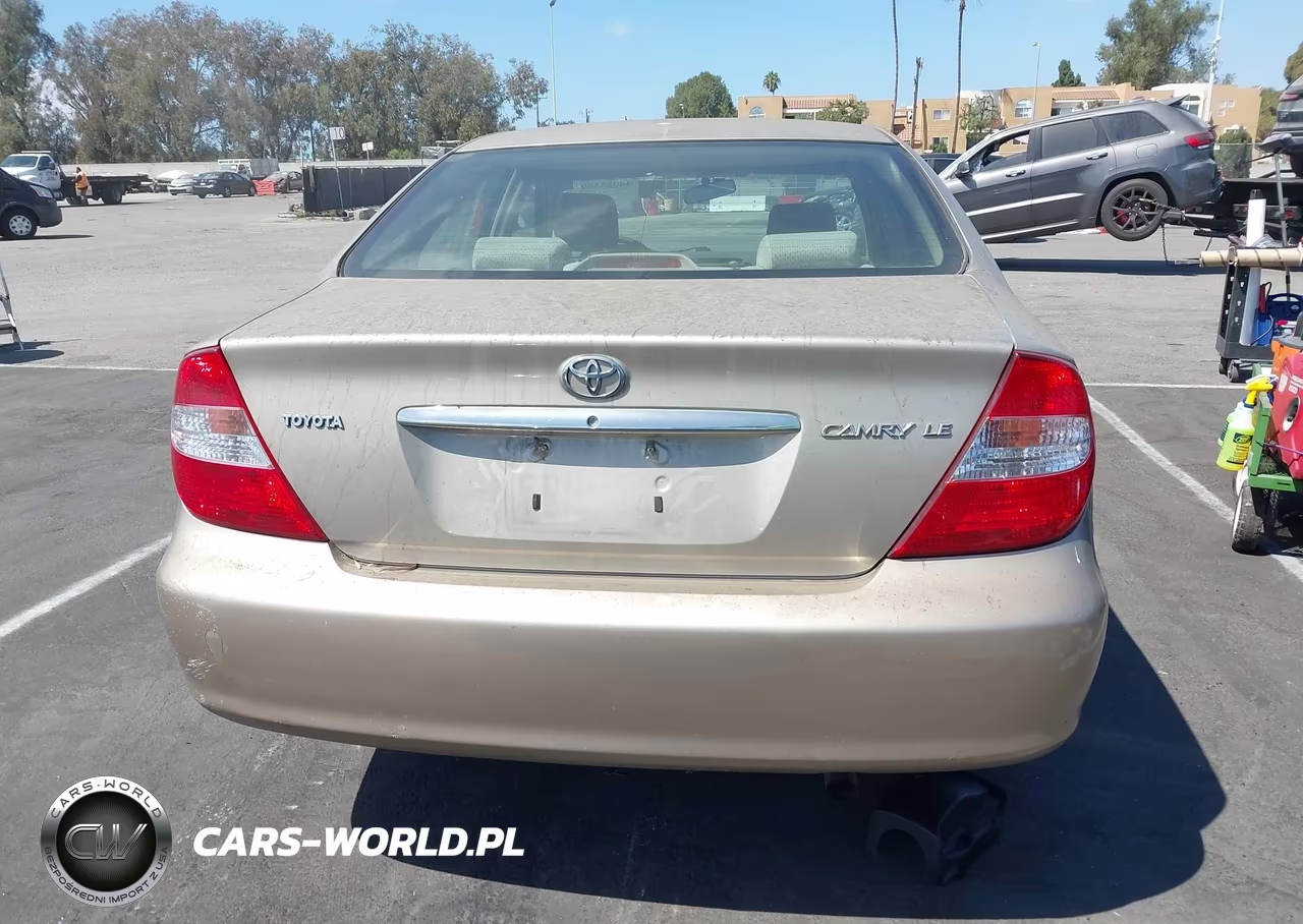 2003 Toyota Camry Le VIN:4T1BE32K43U214962 - 16
