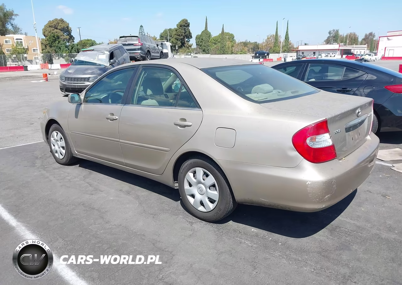 2003 Toyota Camry Le VIN:4T1BE32K43U214962 - 3