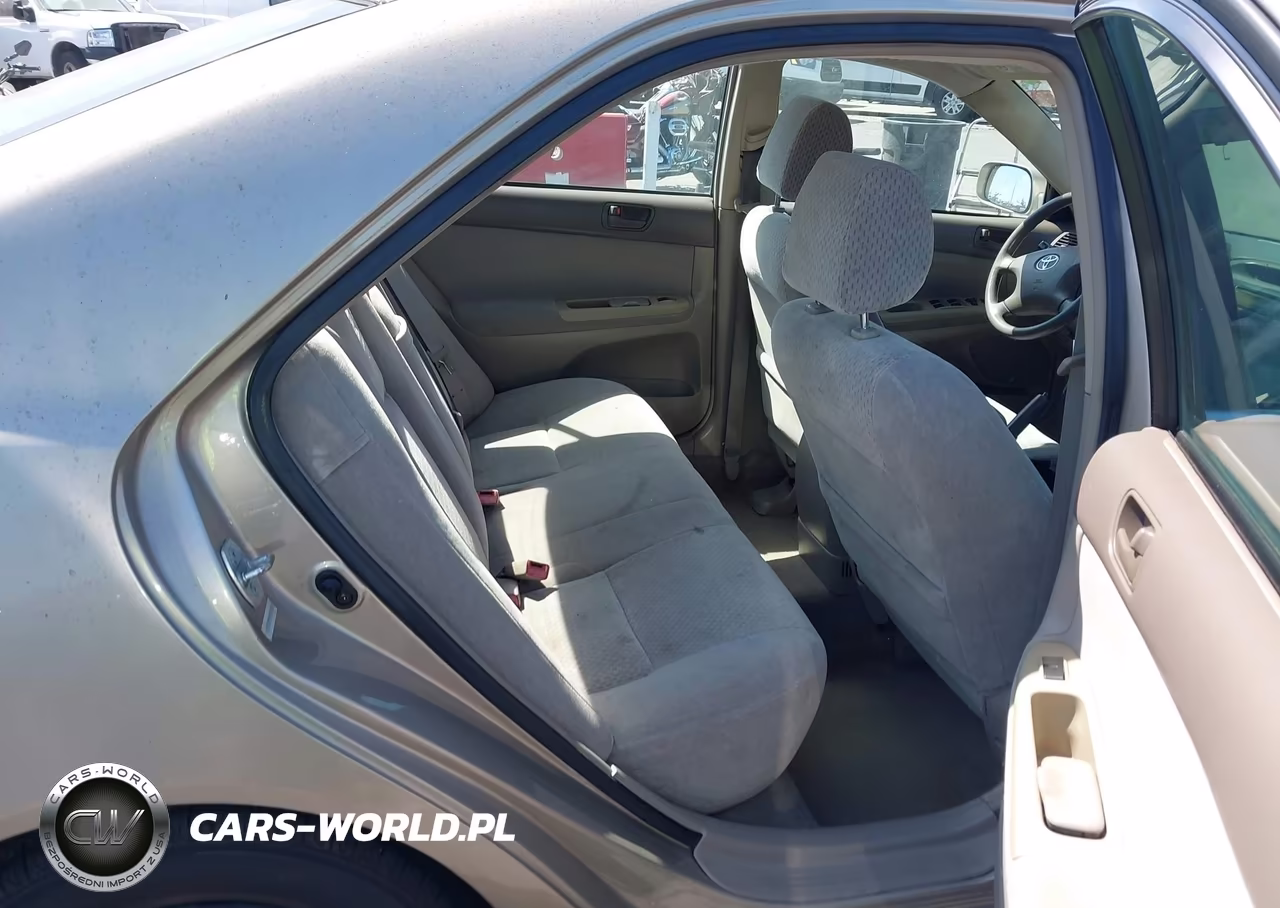 2003 Toyota Camry Le VIN:4T1BE32K43U214962 - 8