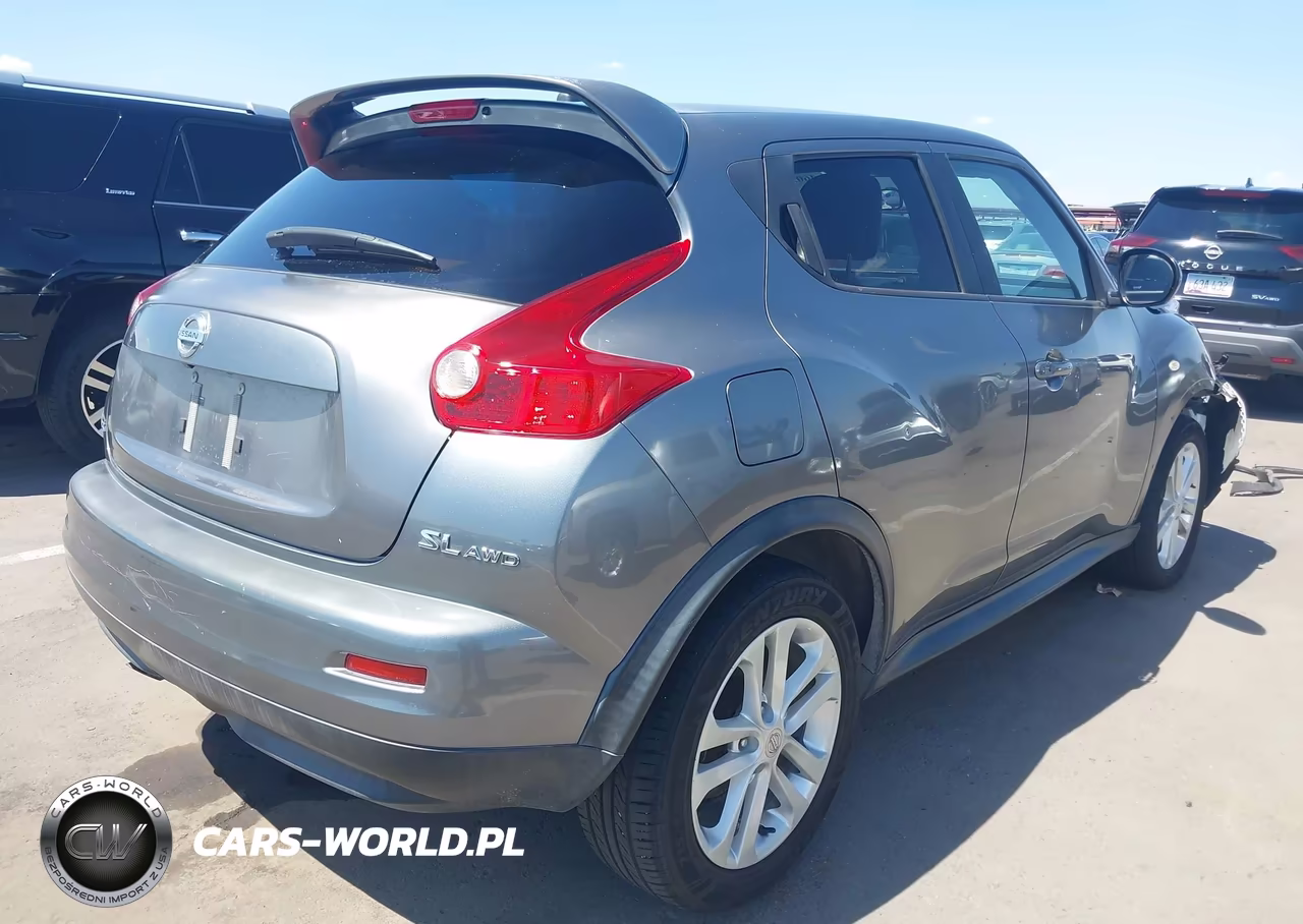 2011 Nissan Juke Sl VIN:JN8AF5MV4BT028007 - 4