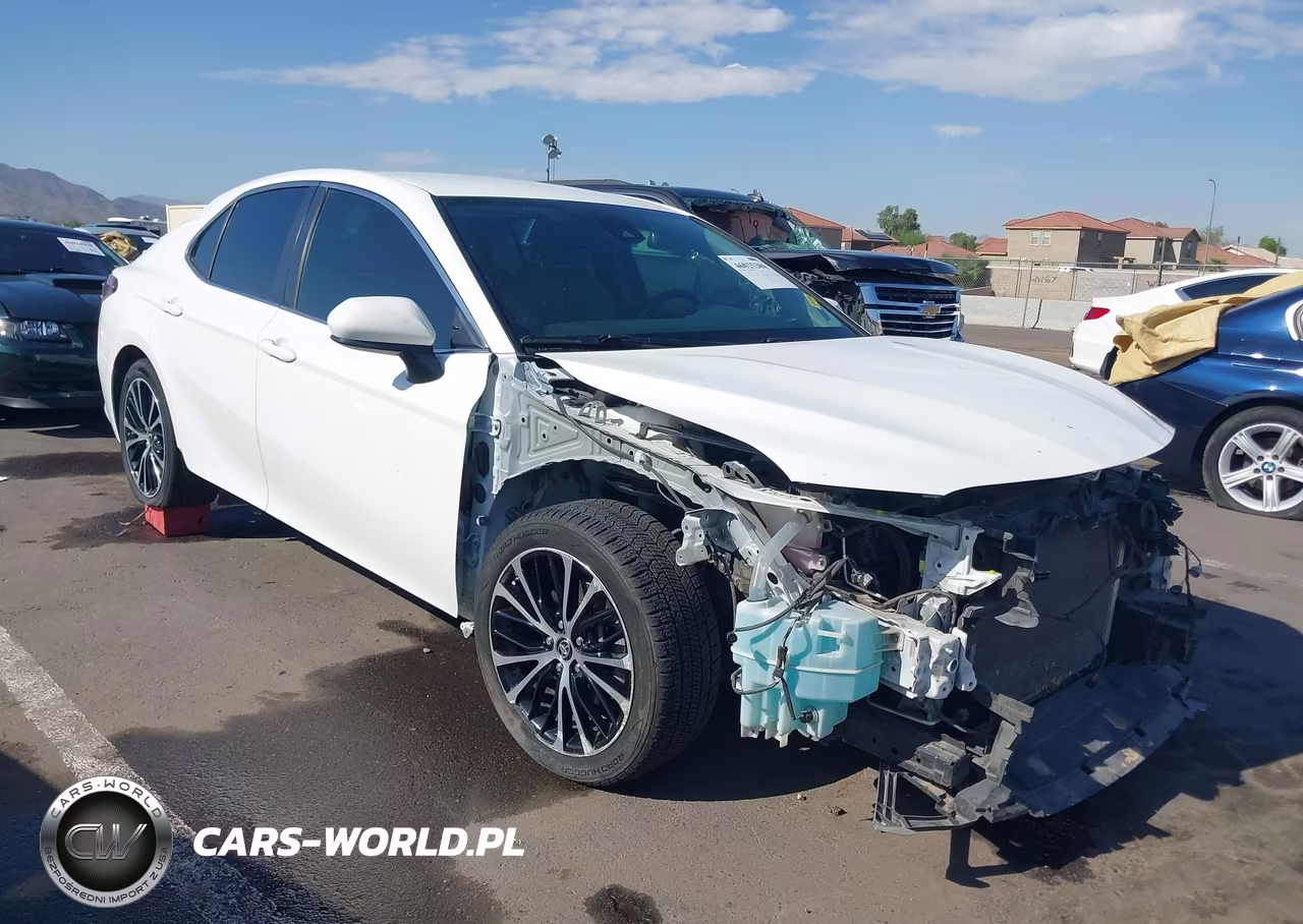 2018 Toyota Camry Se – zdjęcie 1 z 17