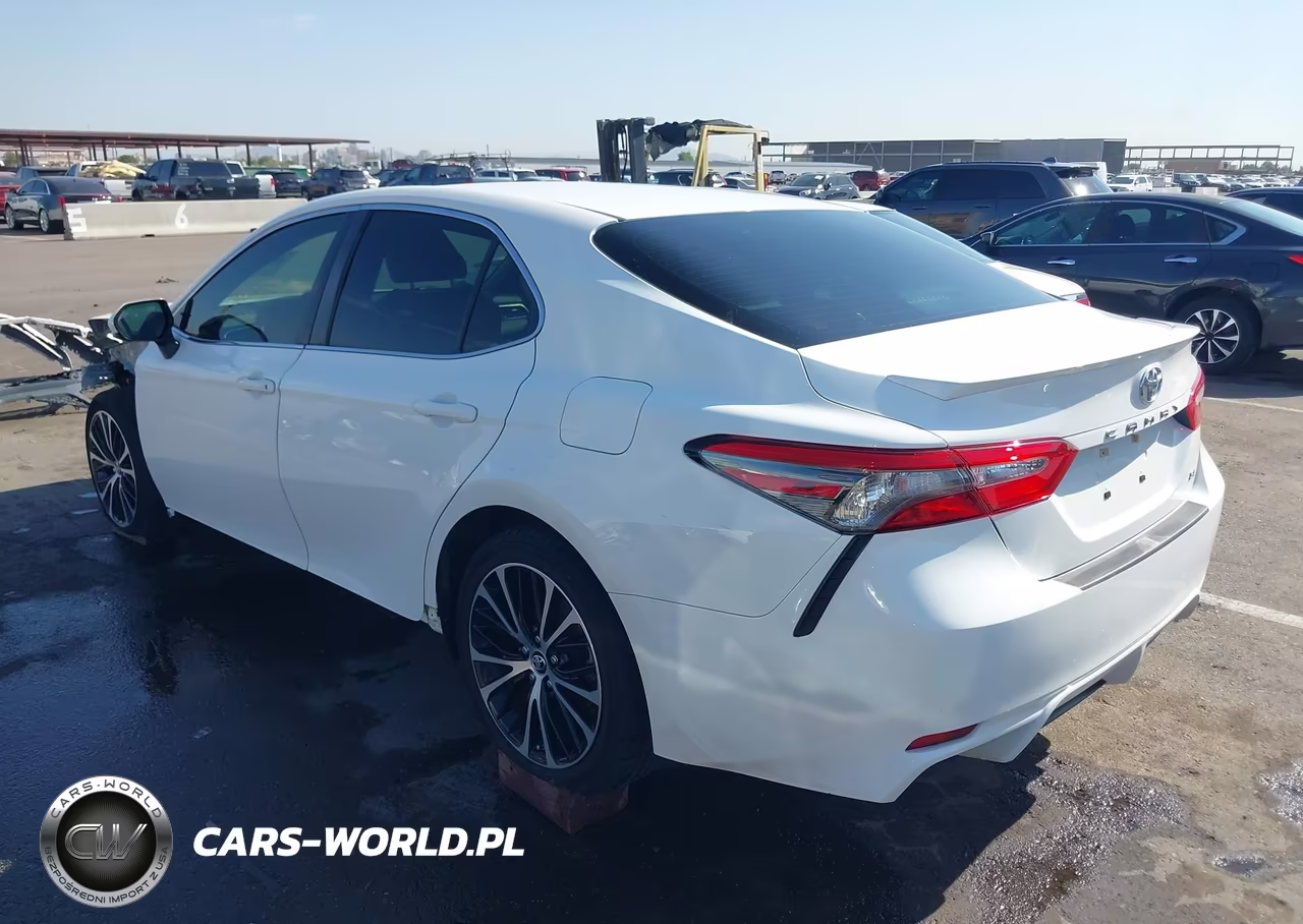 2018 Toyota Camry Se VIN:JTNB11HK4J3051644 - 3