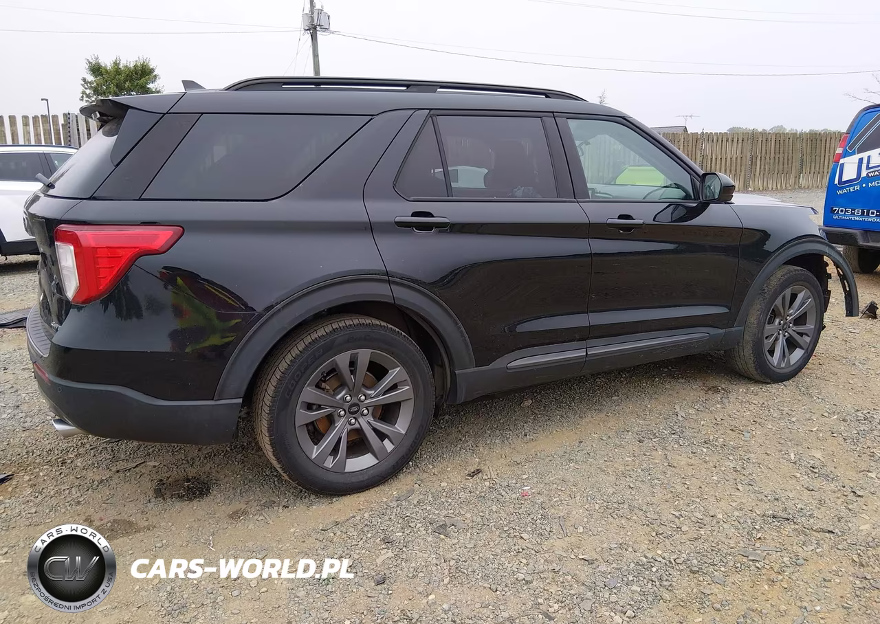 2022 Ford Explorer Xlt VIN:1FMSK8DH5NGB02857 - 4