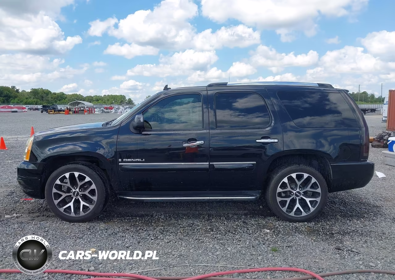 2007 GMC Yukon Denali VIN:1GKFK63897J396463 - 14