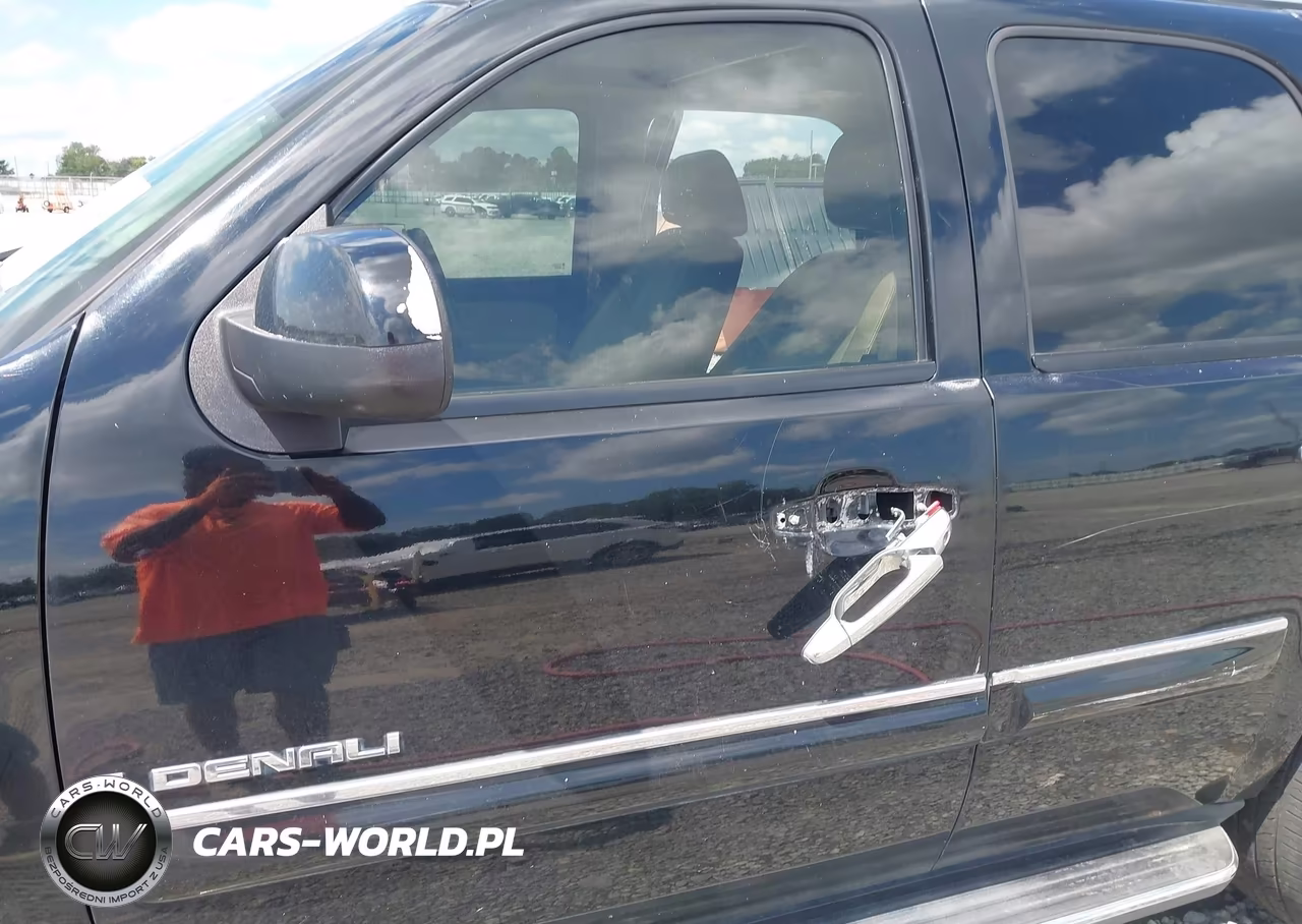 2007 GMC Yukon Denali VIN:1GKFK63897J396463 - 6