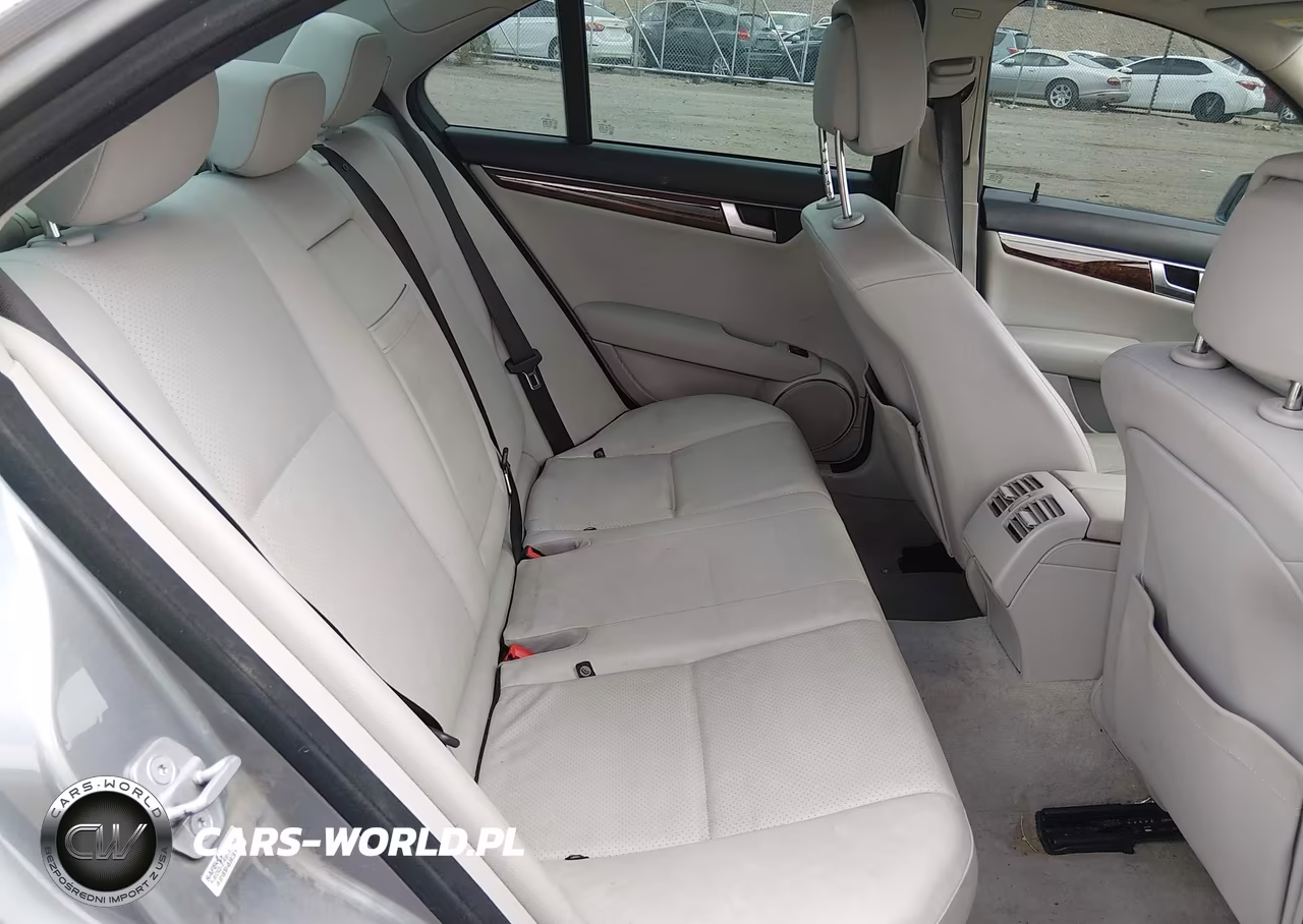 2012 Mercedes-Benz C 250 Luxury VIN:WDDGF4HB2CA652584 - 8