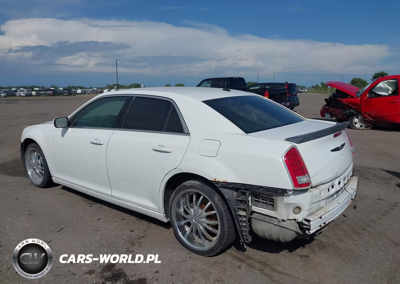 2013 Chrysler 300 Motown VIN:2C3CCAAG0DH534000 - 3