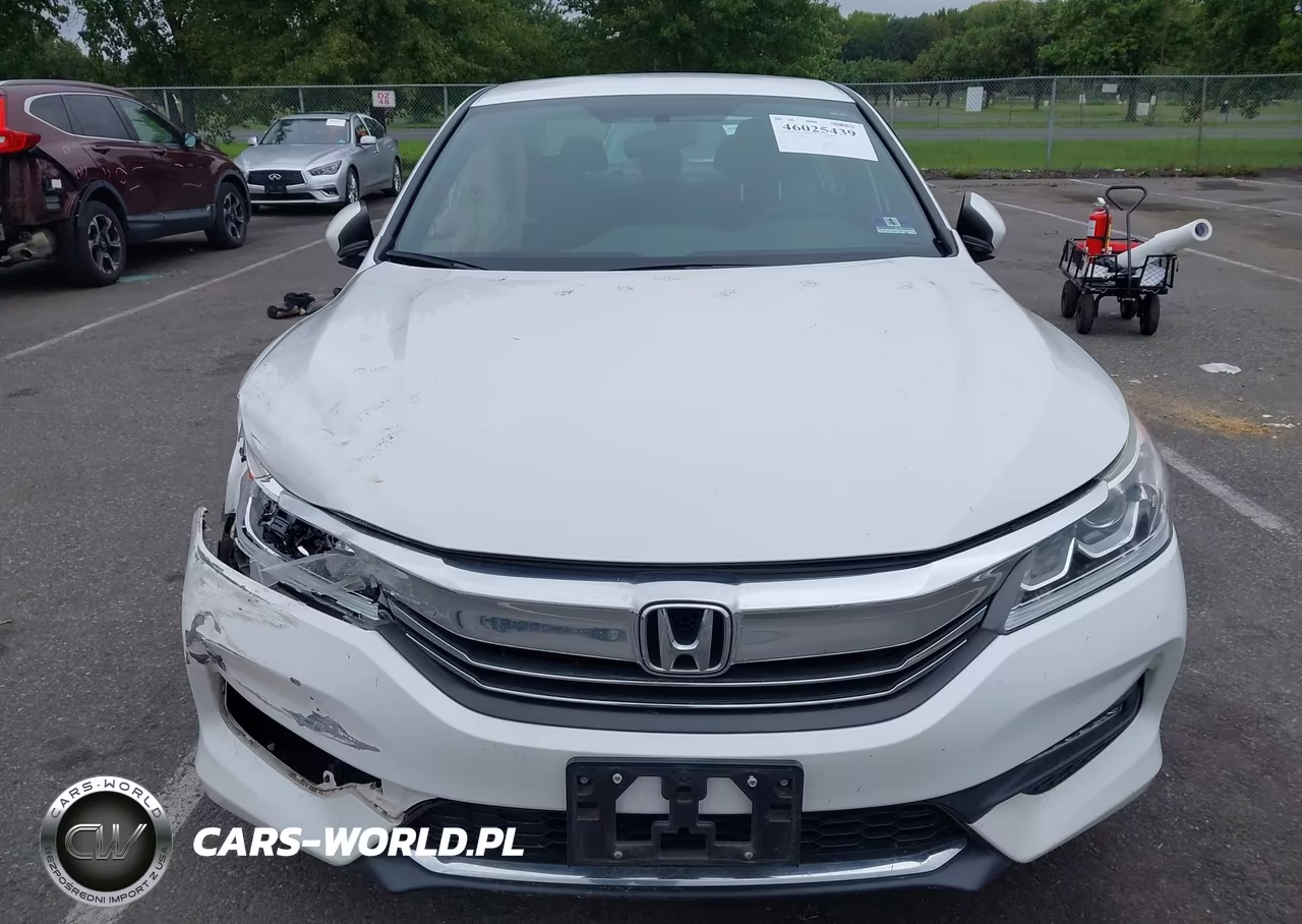 2017 Honda Accord Sport VIN:1HGCR2F53HA100490 - 12