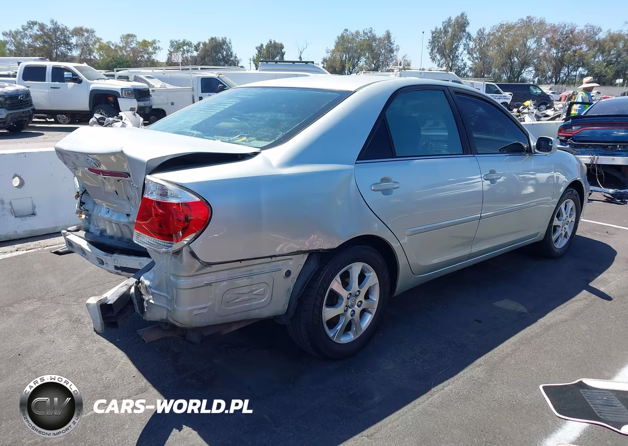 2005 Toyota Camry Xle V6 VIN:JTDBF32K450164947 - 4
