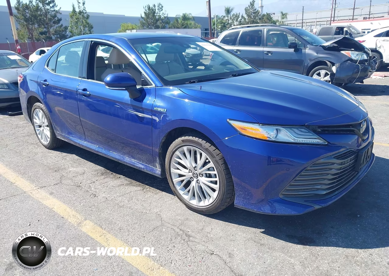 2018 Toyota Camry Hybrid Xle