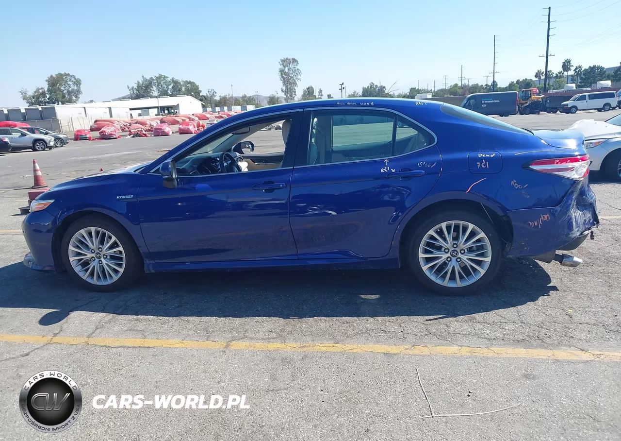 2018 Toyota Camry Hybrid Xle VIN:4T1B21HK6JU509613 - 14
