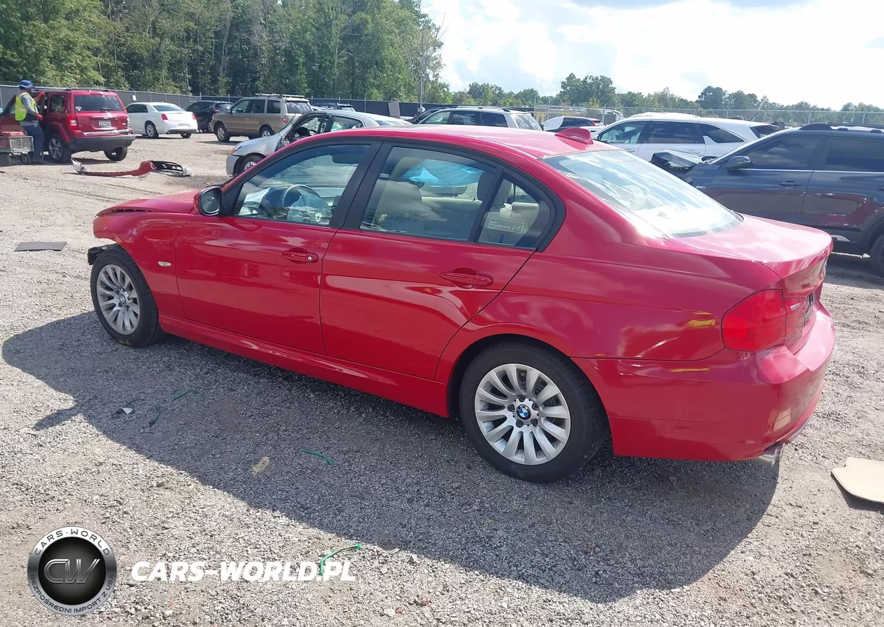 2009 BMW 328I VIN:WBAPH77579NM31465 - 3