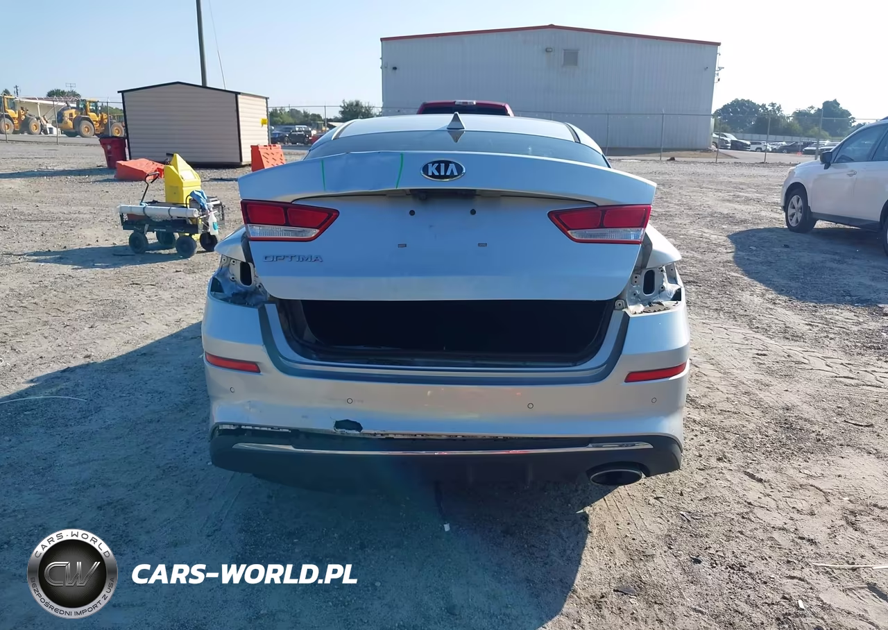2019 Kia Optima Lx VIN:5XXGT4L33KG361369 - 17