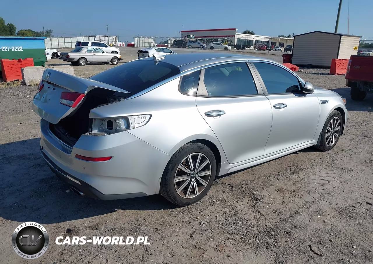 2019 Kia Optima Lx VIN:5XXGT4L33KG361369 - 4