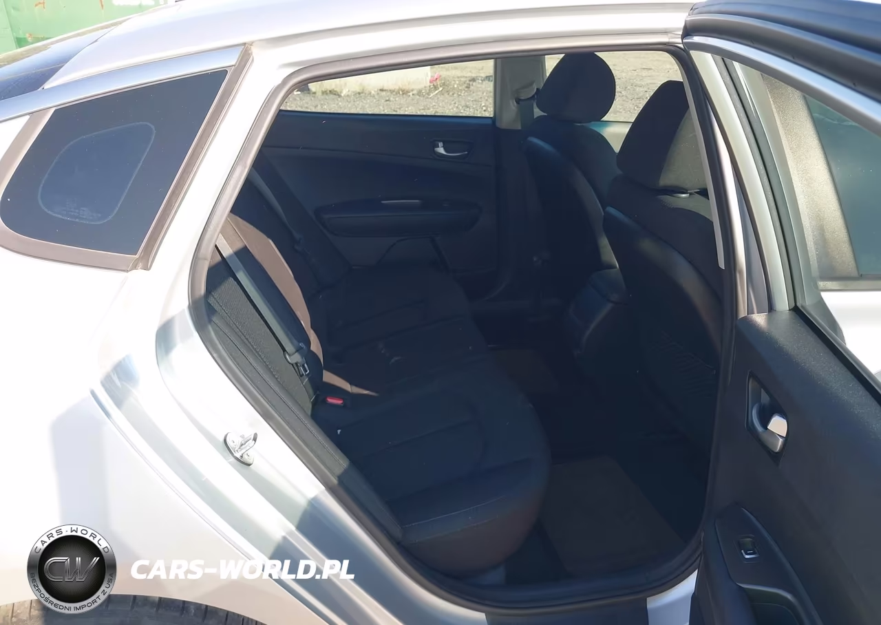 2019 Kia Optima Lx VIN:5XXGT4L33KG361369 - 8