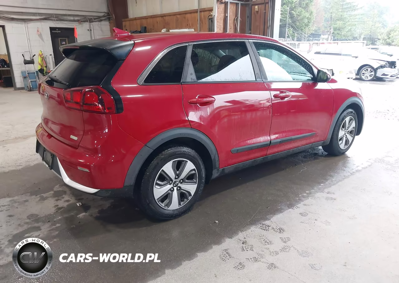 2017 Kia Niro Fe VIN:KNDCB3LC1H5081121 - 4